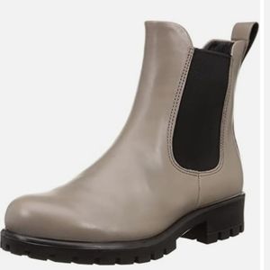 Ecco Leather Modtray Chelsea Boots - women's size 7 (european 37)